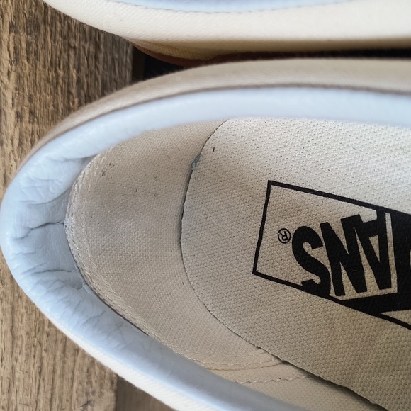 Vans Gum Block Classic White Classic Slip On - Picture 8 of 11